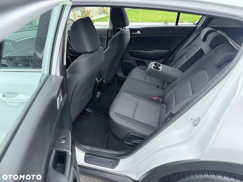 Kia Sportage 1.6 CRDI 2WD Eco-Dynamics+ (48V M-H) DCT Spirit - 32
