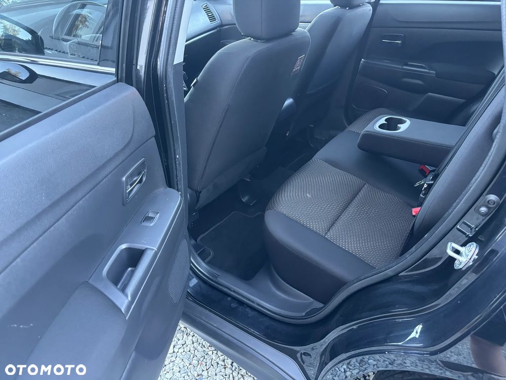 Mitsubishi ASX 1.8 DI-D 2WD Intense - 18