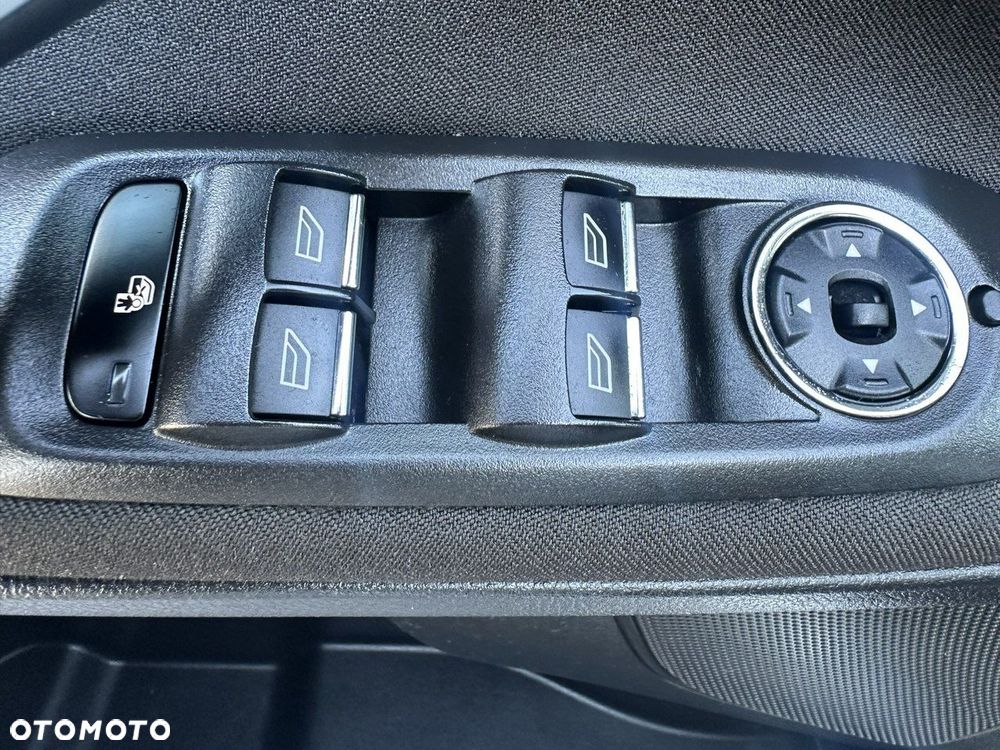 Ford S-Max - 10