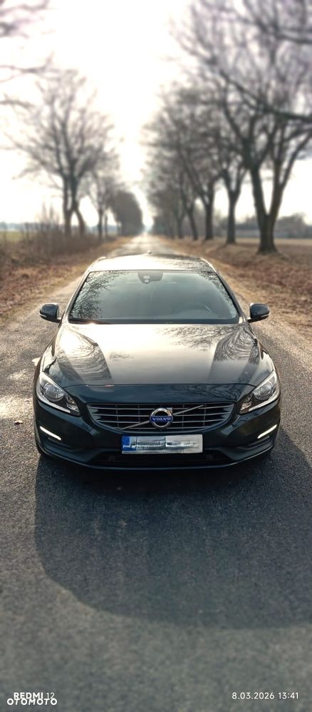 Volvo V60 D3 Drive-E Kinetic - 1