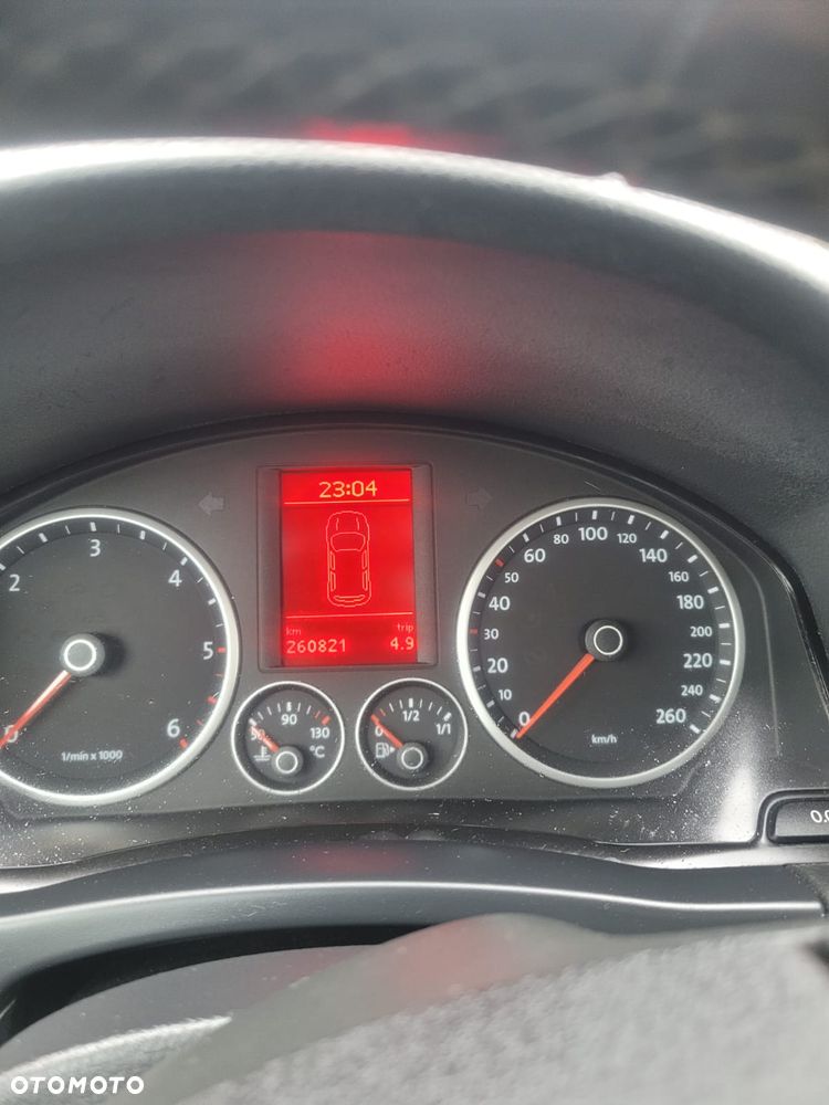 Volkswagen Tiguan - 12