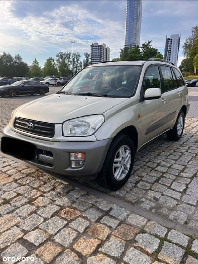 Toyota RAV4 - 4
