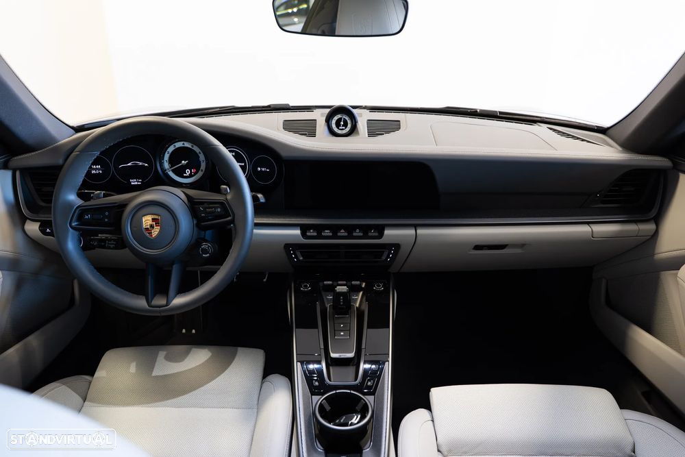 Porsche 911 (992) Carrera S PDK - 8