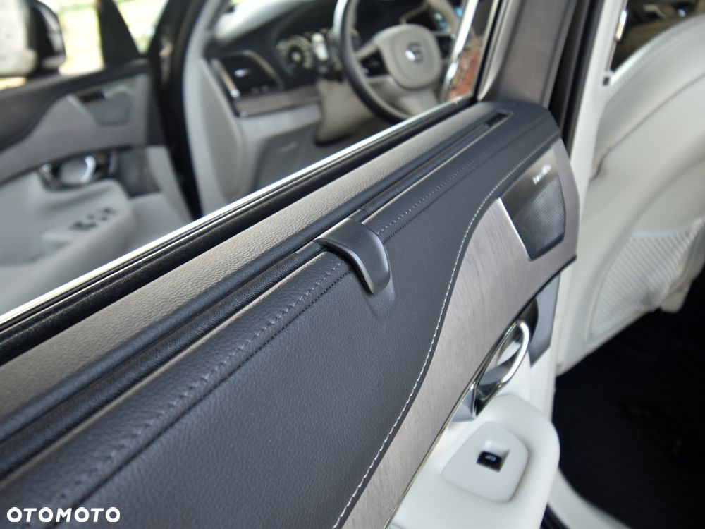 Volvo XC 90 B5 D AWD Inscription 7os - 7