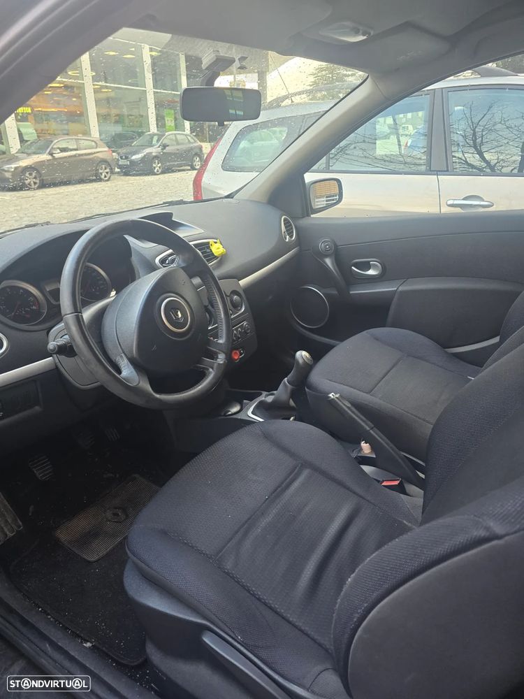 Renault Clio 1.5 dCi Dynamique - 4