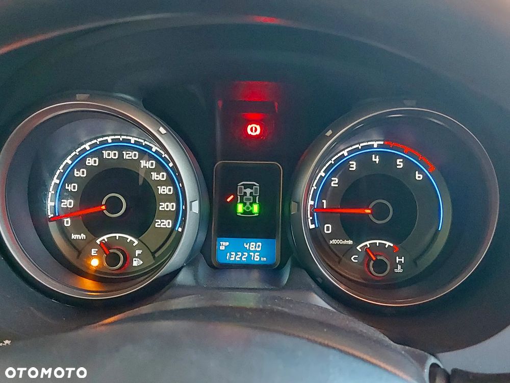 Mitsubishi Pajero - 2