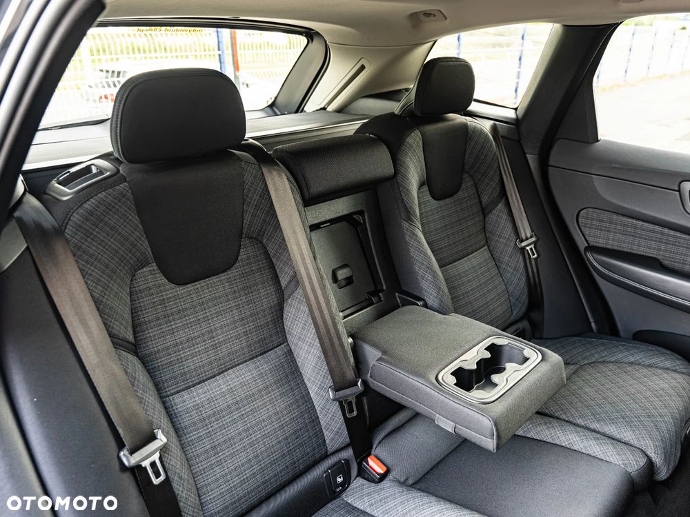 Volvo XC 60 B4 D Core - 29