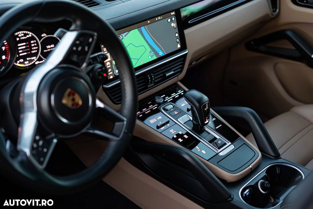 Porsche Cayenne E-Hybrid Tiptronic S - 24