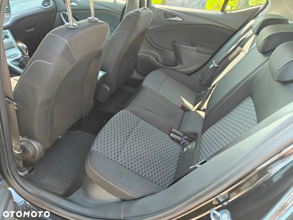 Opel Astra 1.4 T Enjoy - 8