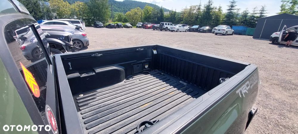Toyota Tacoma - 19