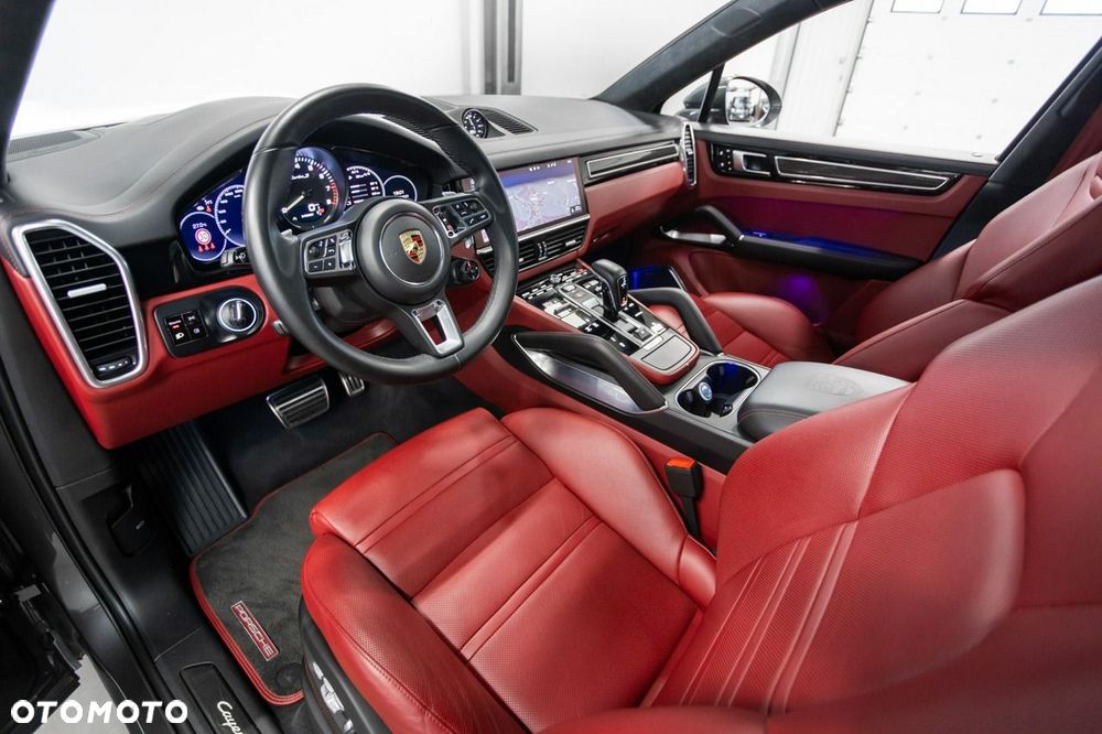 Porsche Cayenne - 24