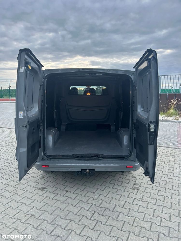 Opel Vivaro - 8