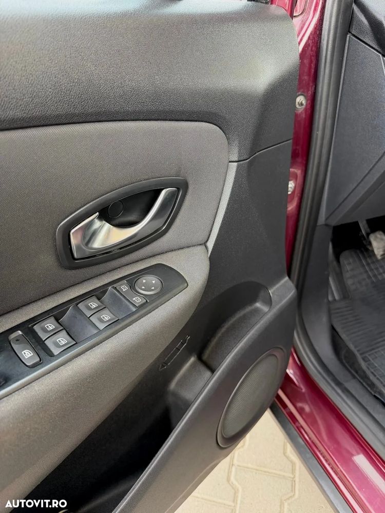 Renault Scenic ENERGY TCe 115 S&S Xmod Paris - 15