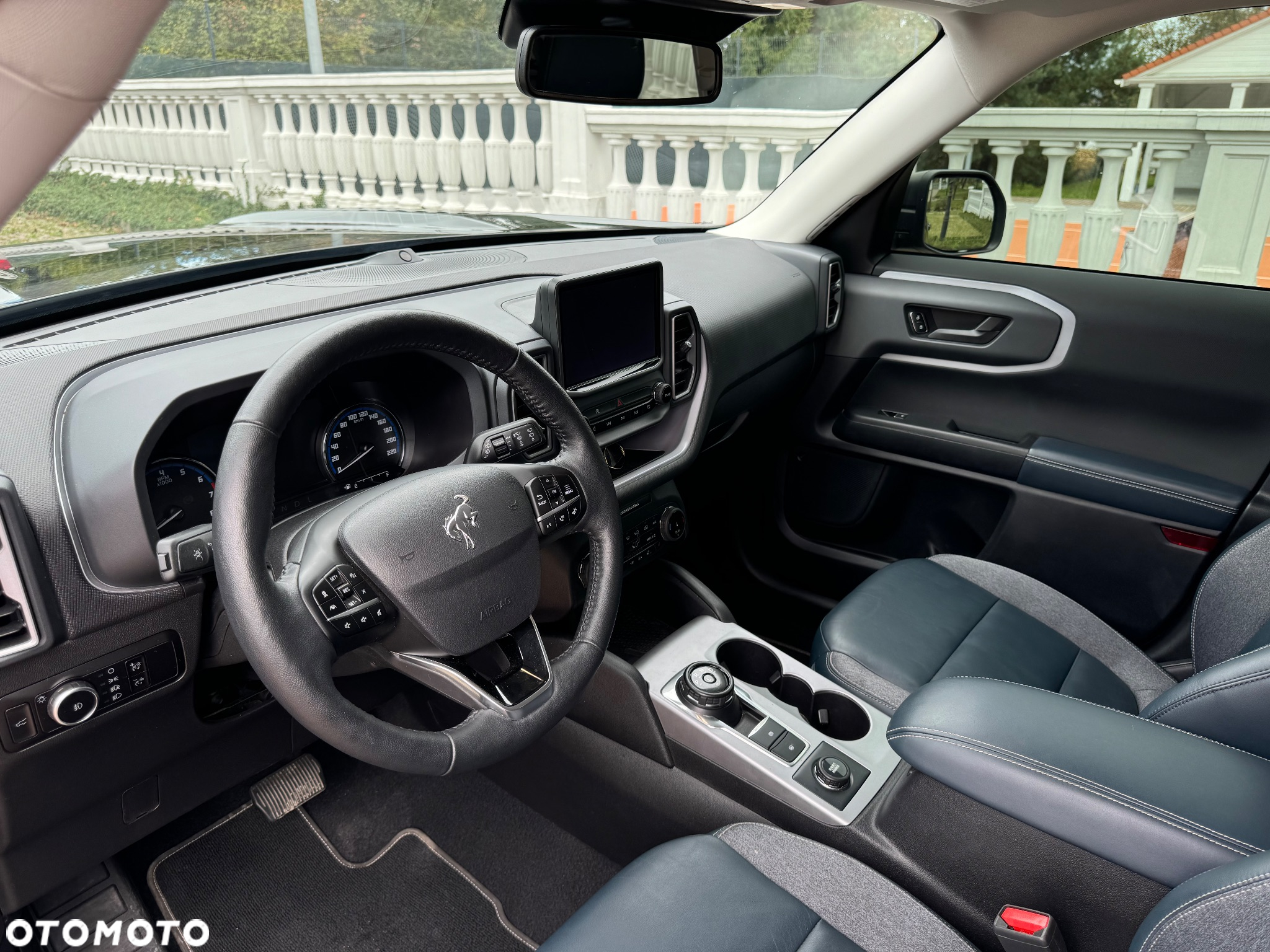 Ford Bronco - 20