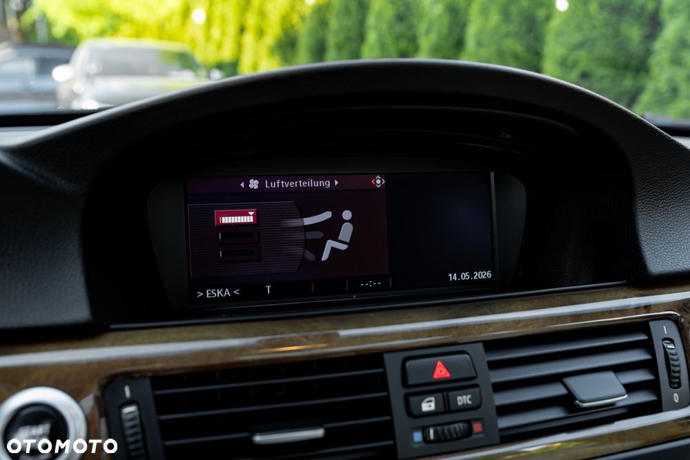 BMW Seria 3 330xi - 38