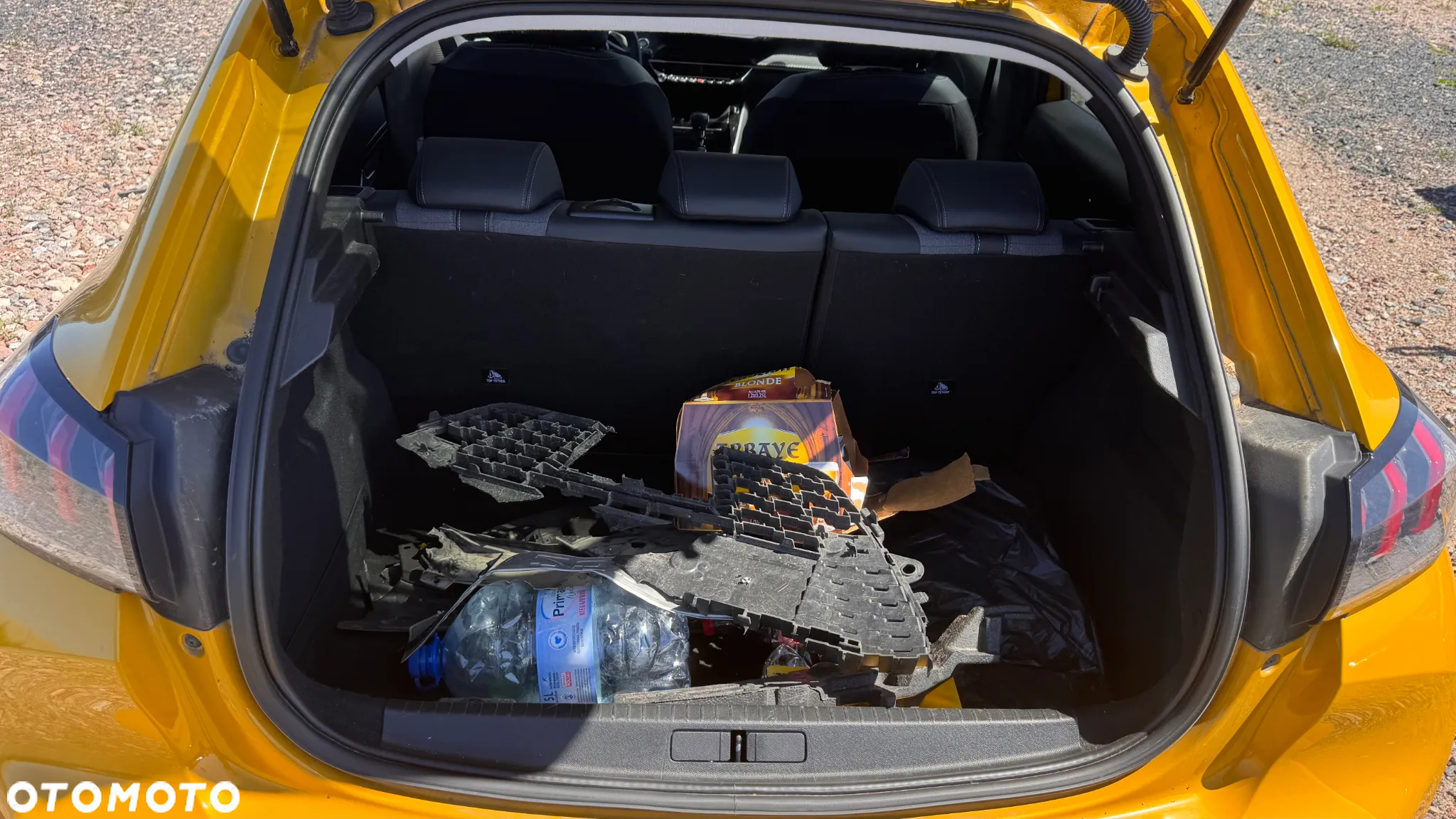 Peugeot 208 1.2 PureTech Allure S&S - 17