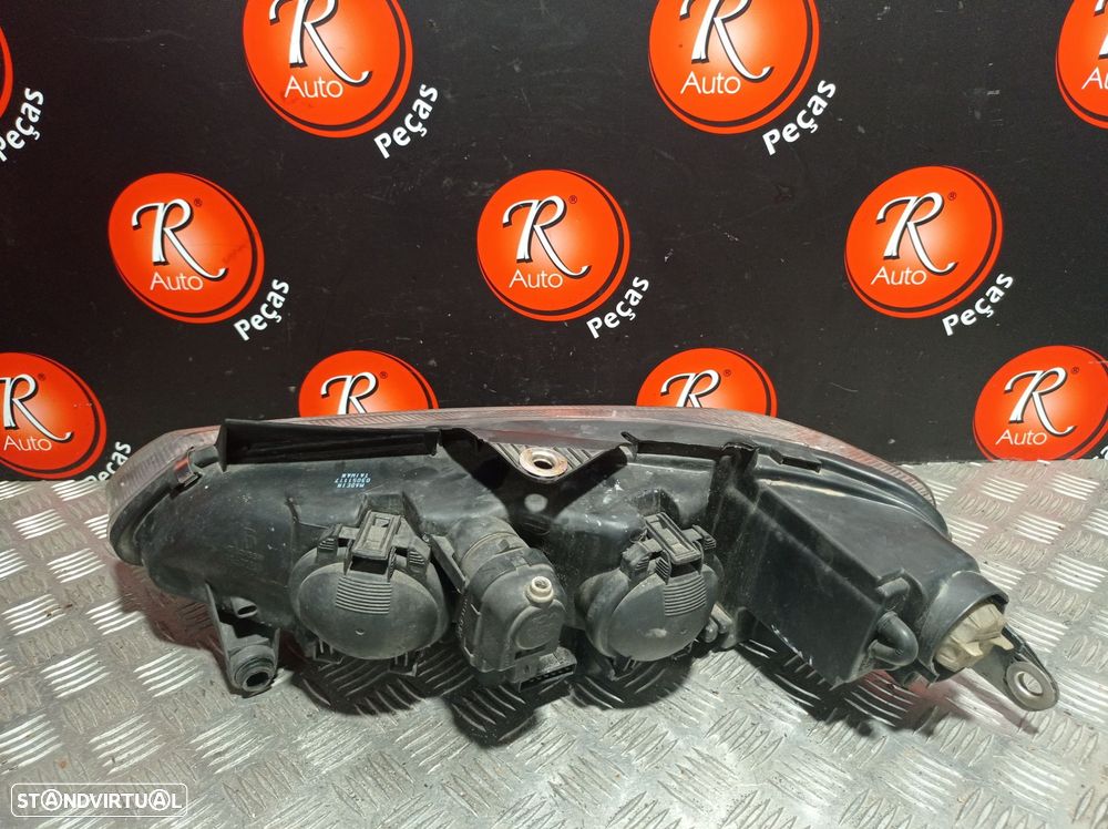 Ótica Dto Peugeot 406 (8B) - 3