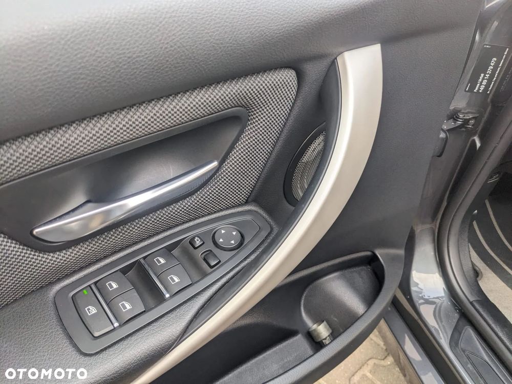 BMW Seria 3 320d xDrive Edition Luxury Line Purity - 32