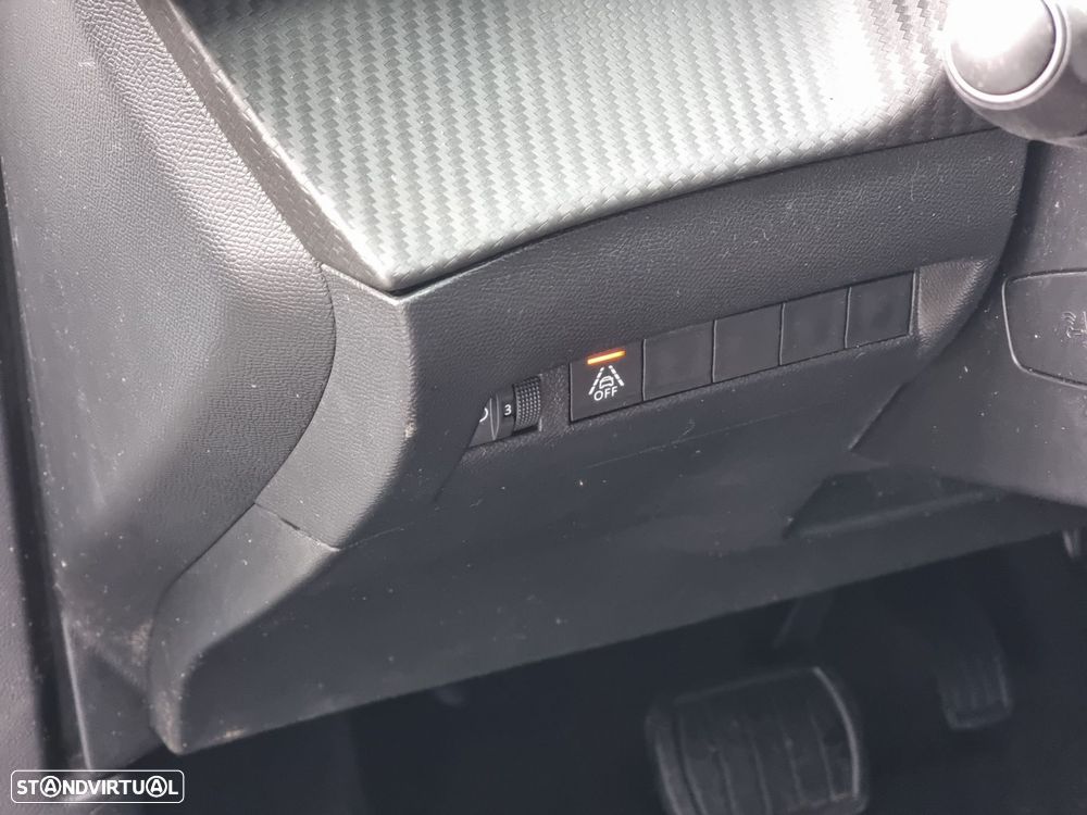 Peugeot 2008 1.5 BlueHDi Allure Pack EAT8 - 20