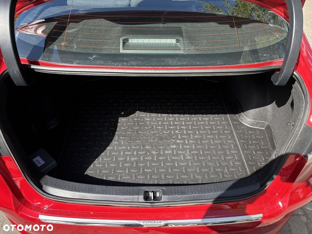 Toyota Corolla 1.8 Hybrid Comfort - 16