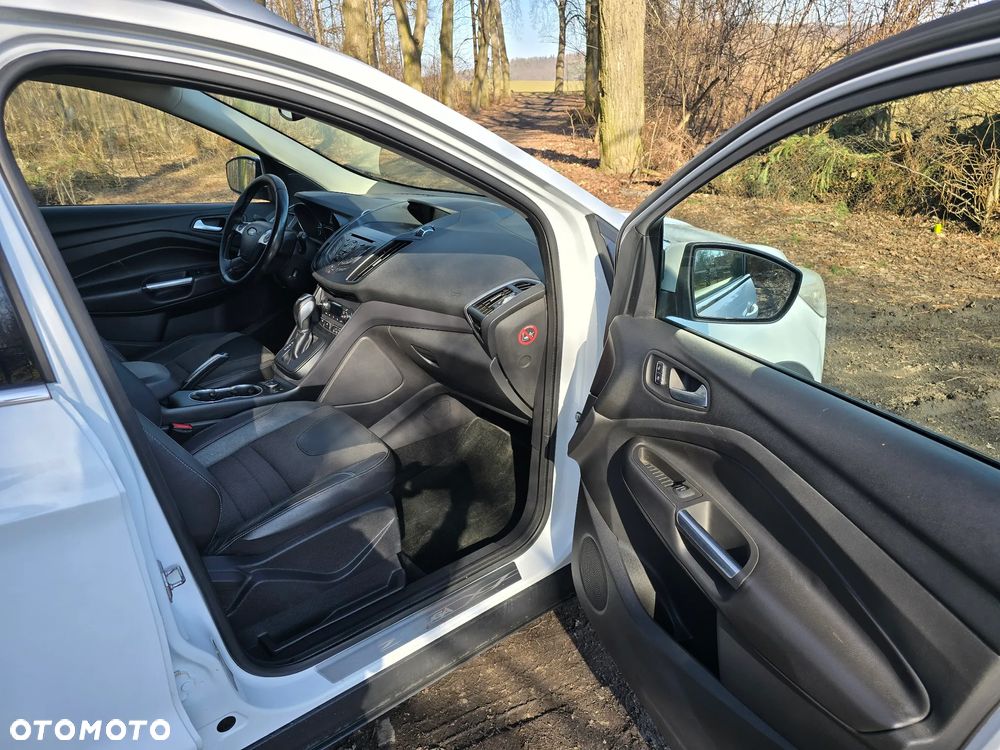 Ford Kuga 2.0 TDCi 4x4 Titanium - 16