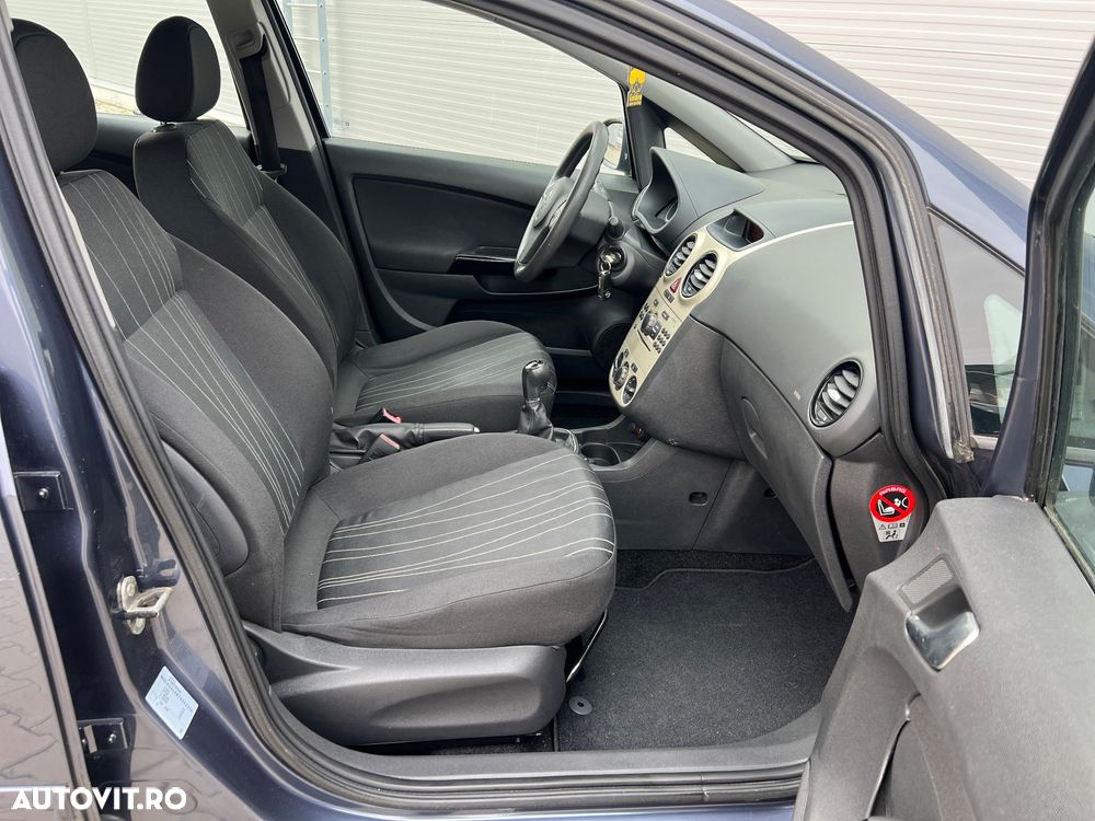 Opel Corsa 1.4 16V Edition - 10