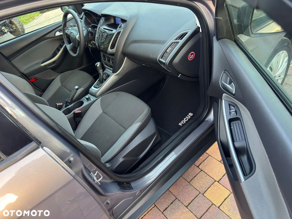 Ford Focus 1.6 TI-VCT Champions Edition - 14