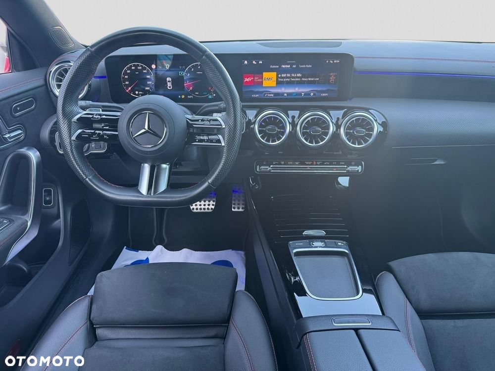 Mercedes-Benz CLA - 17