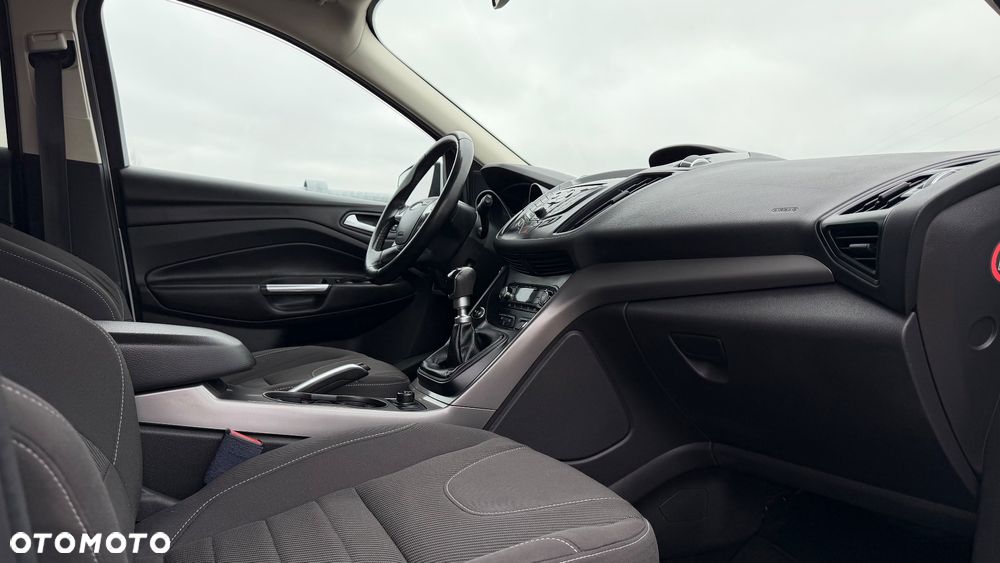 Ford Kuga 1.6 EcoBoost 2x4 Trend - 13