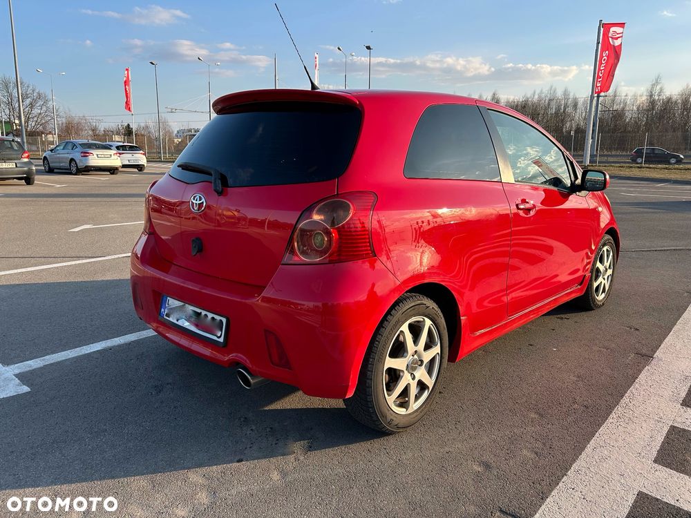 Toyota Yaris 1.8 VVT-i TS - 4
