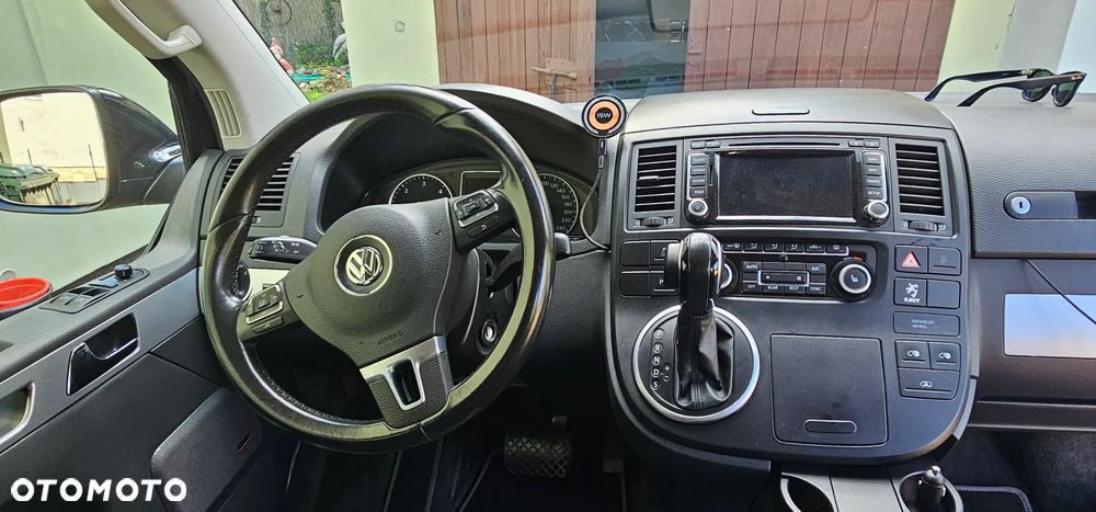 Volkswagen Multivan - 9