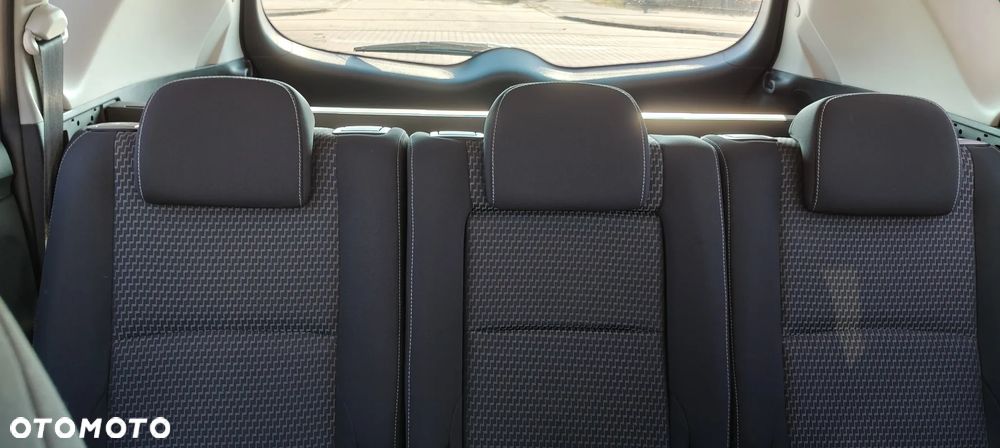 Toyota Verso 2.0 D-4D 5-Sitzer Executive - 30