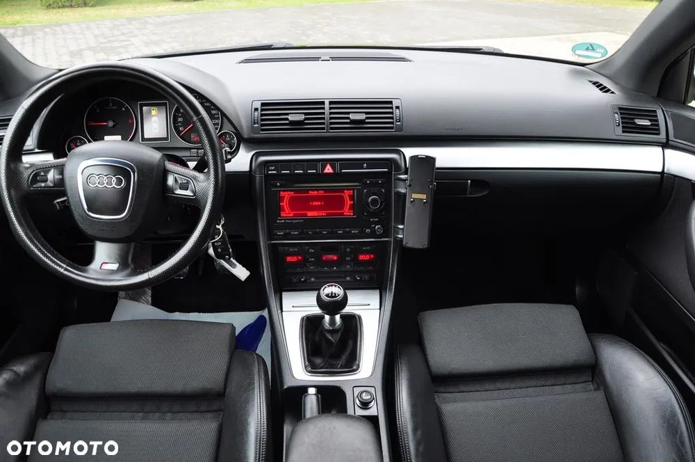Audi A4 Avant 2.0 TDI DPF - 34