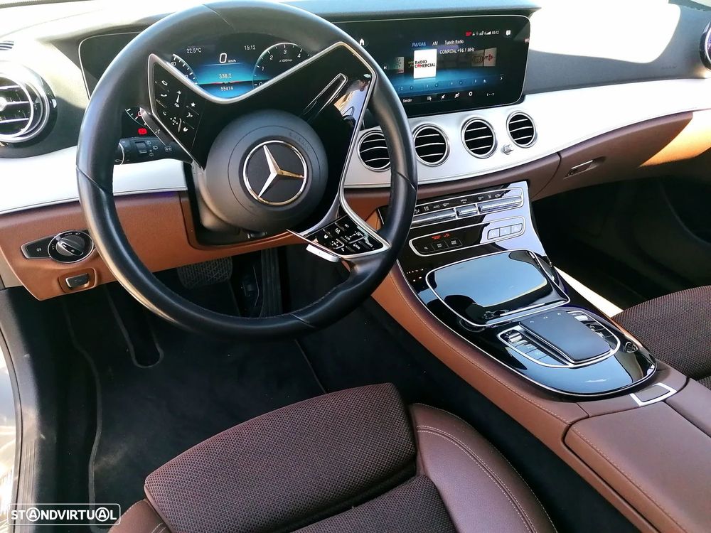 Mercedes-Benz E 300 de 4Matic 9G-TRONIC Avantgarde - 4