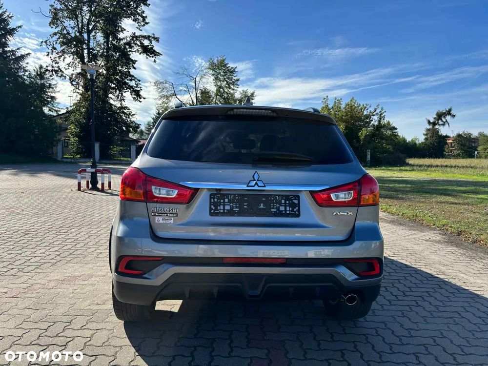 Mitsubishi ASX - 9