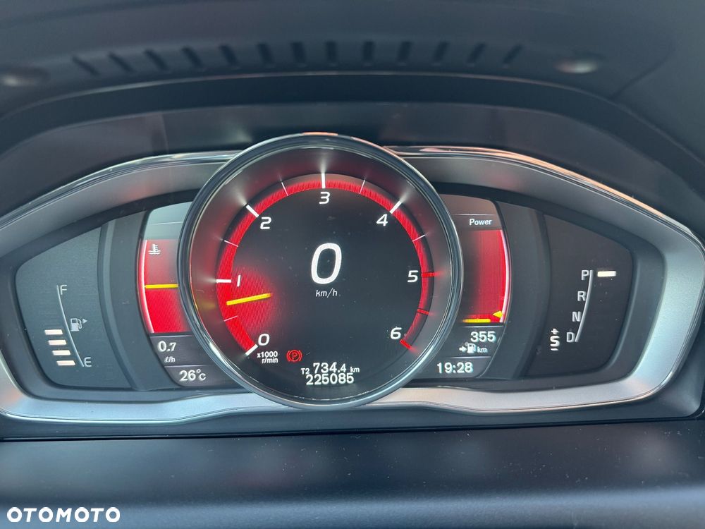 Volvo XC 60 D4 AWD R-Design Kinetic - 1