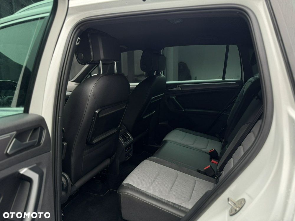 Volkswagen Tiguan 2.0 TSI 4Mot Perfectline R-Style DSG - 26