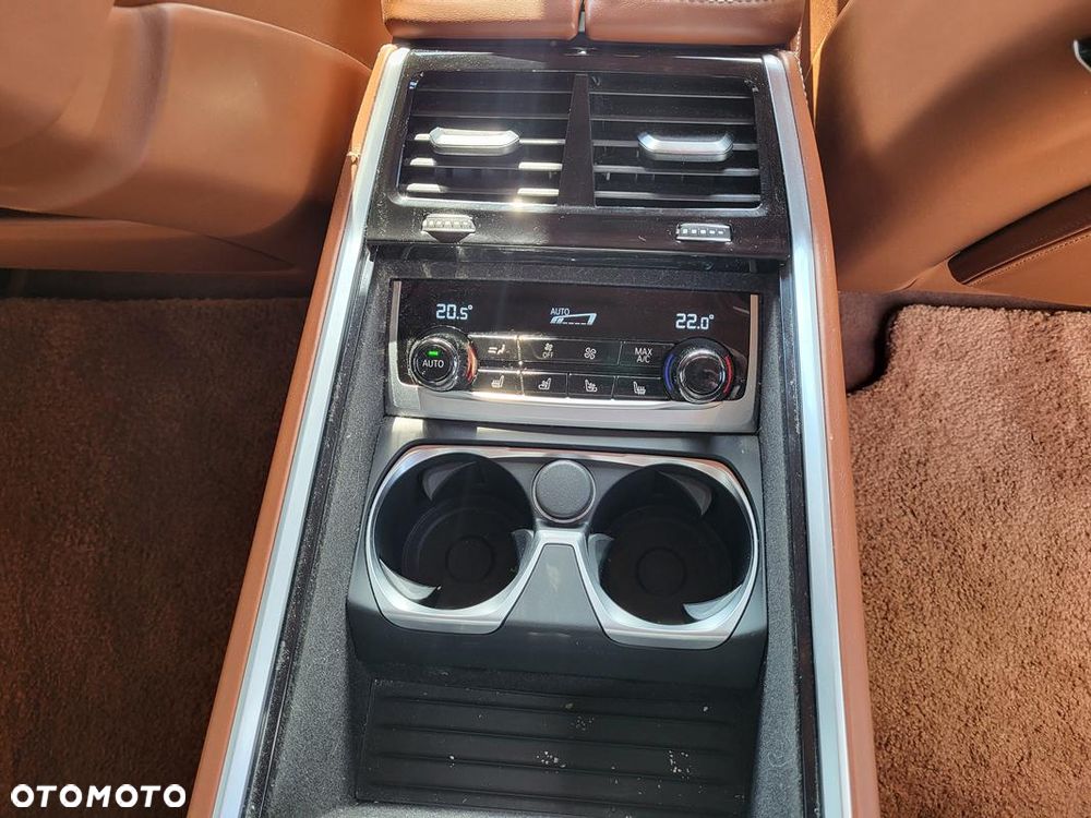 BMW Seria 7 - 18