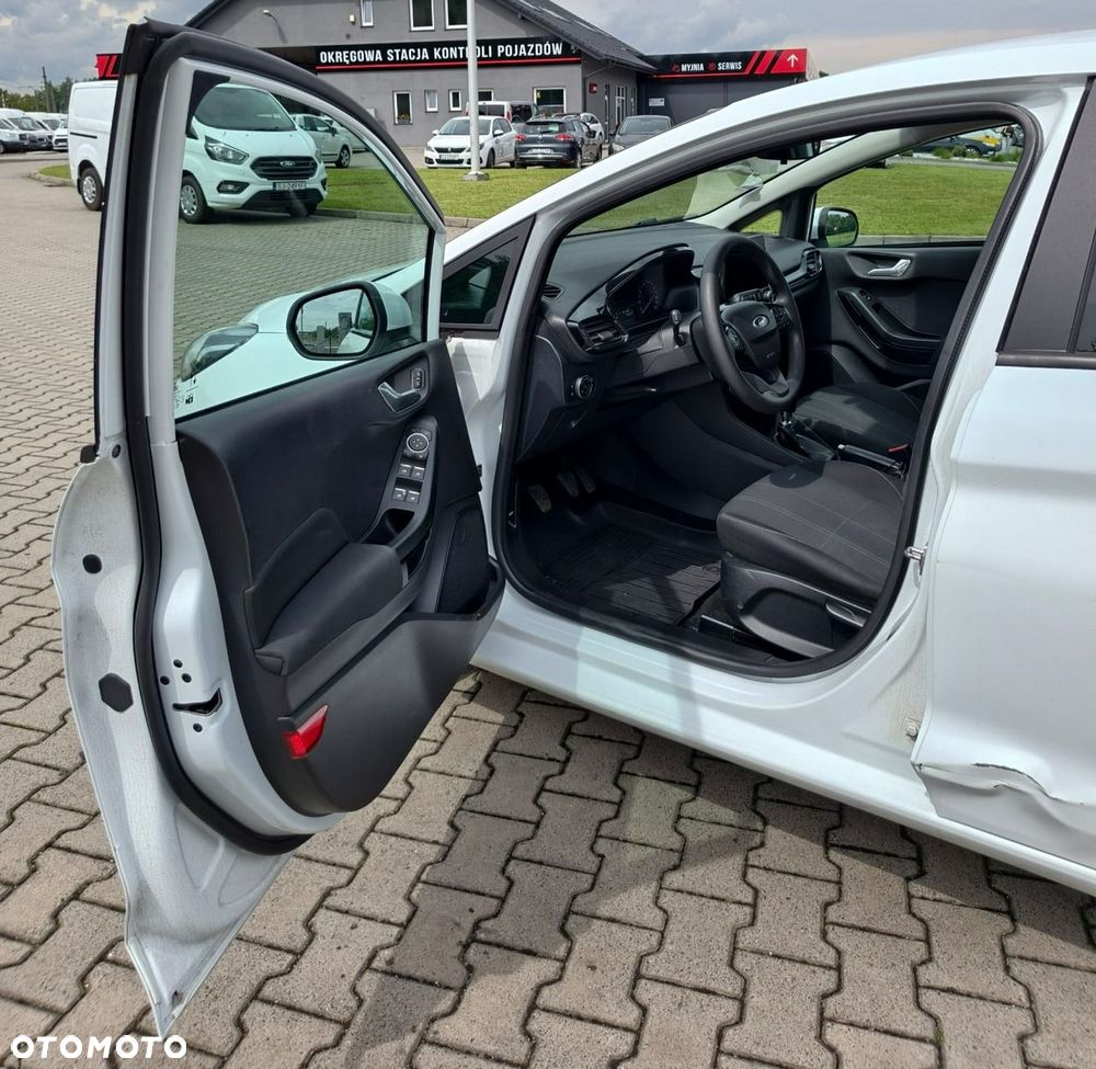 Ford Fiesta - 9