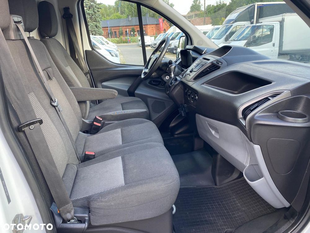 Ford TRANSIT CUSTOM - 15