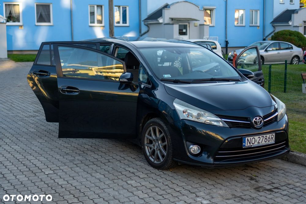 Toyota Verso - 2