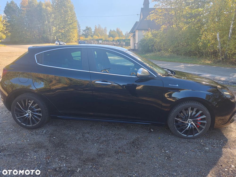 Alfa Romeo Giulietta 2012 photo 5