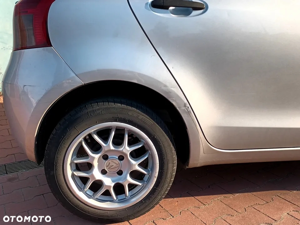 Toyota Yaris 1.4 D-4D Luna A/C - 12