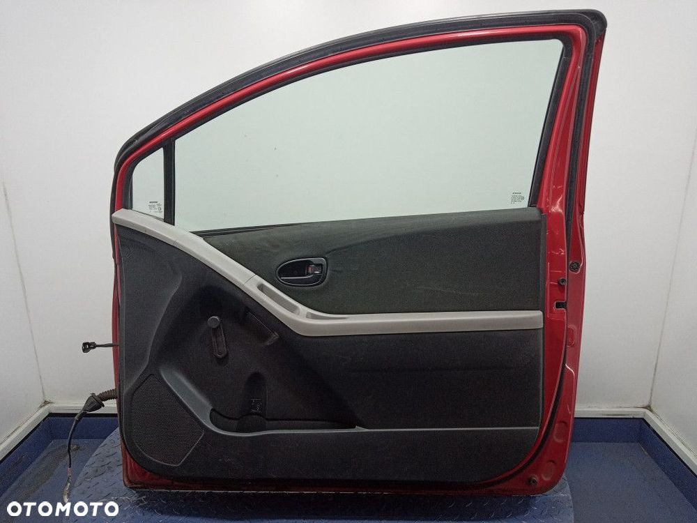 TOYOTA YARIS II 3D DRZWI PRZÓD PRAWE PRZEDNIE 3P0 - 11