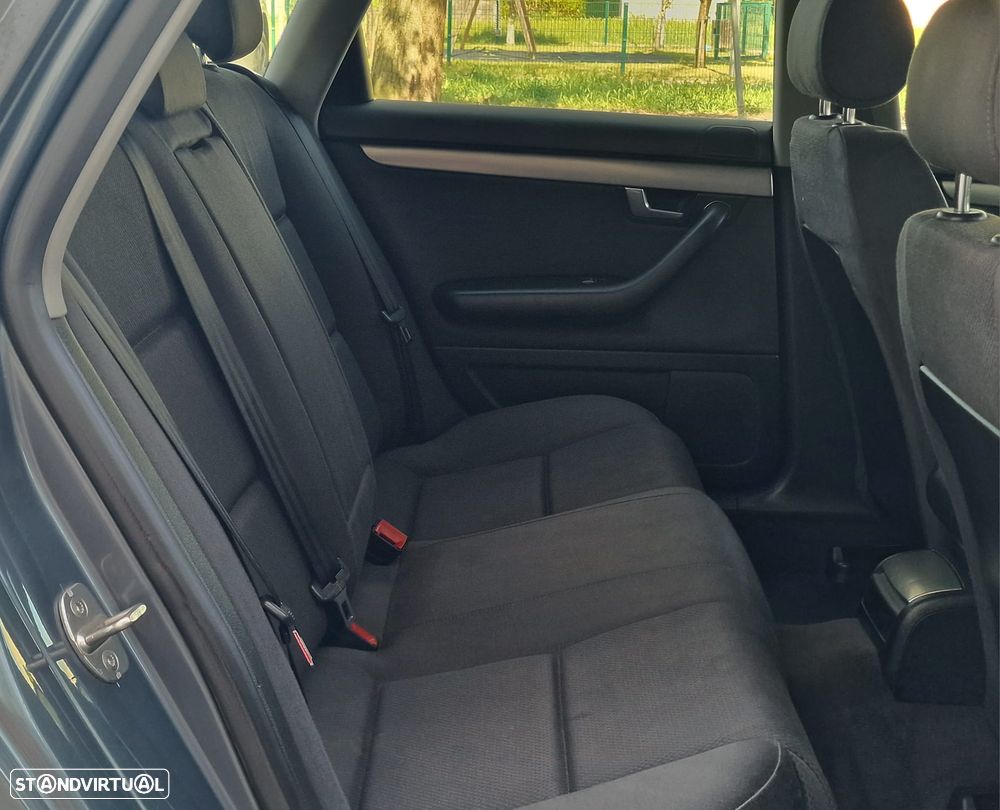 Audi A4 1.9 TDI m6 Sport - 15