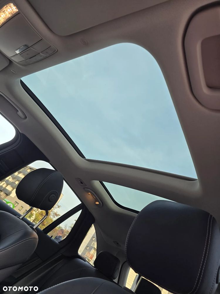 Mercedes-Benz GLC 220 d 4Matic 9G-TRONIC AMG Line - 32