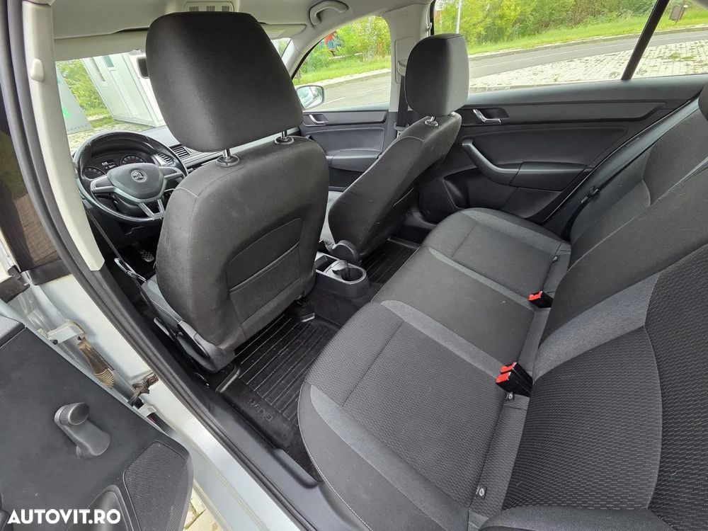 Skoda RAPID - 14