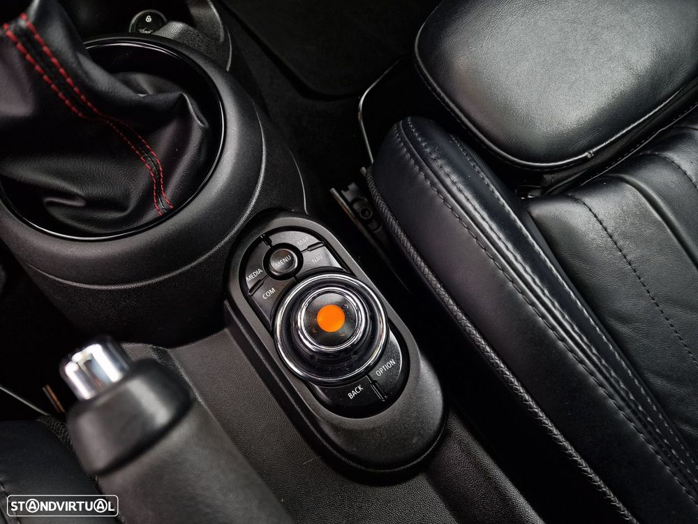 MINI 3 Portas Cooper Sport Edition - 24