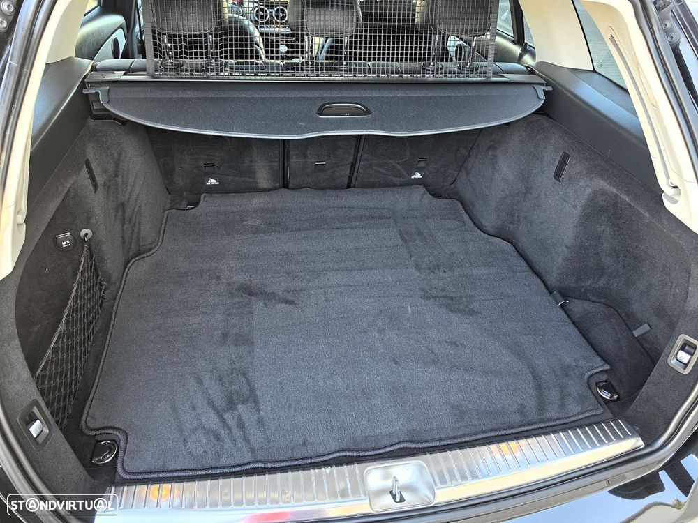Mercedes-Benz C 220 Station CDI DPF BlueEFFICIENCY Avantgarde Edition - 44