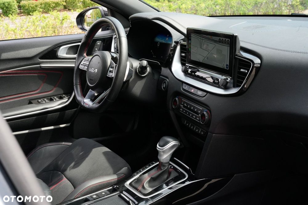 Kia ProCeed - 24